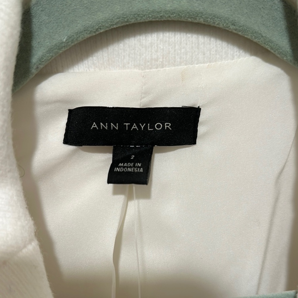 NEW WITH TAG Ann Taylor White Blazer/Coat (Orig Price $189) - Picture 3 of 4